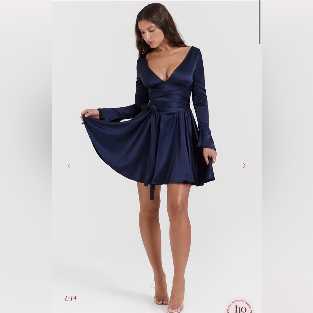 NWT House of CB Dominique Midnight Blue Satin Long Sleeve Dress
